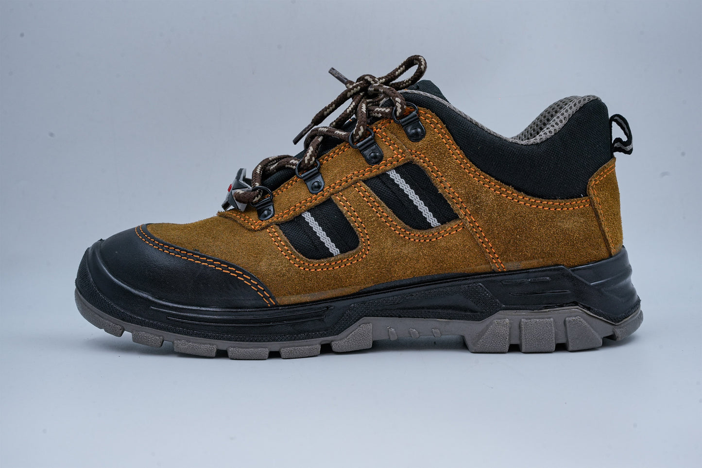 Upper – Sand brown Suede leather