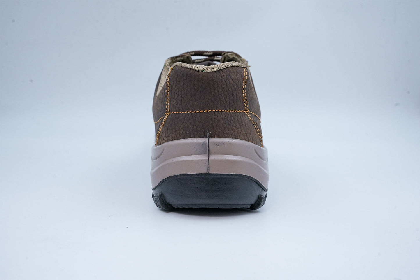 Upper – Buff Printed oil pull upleather