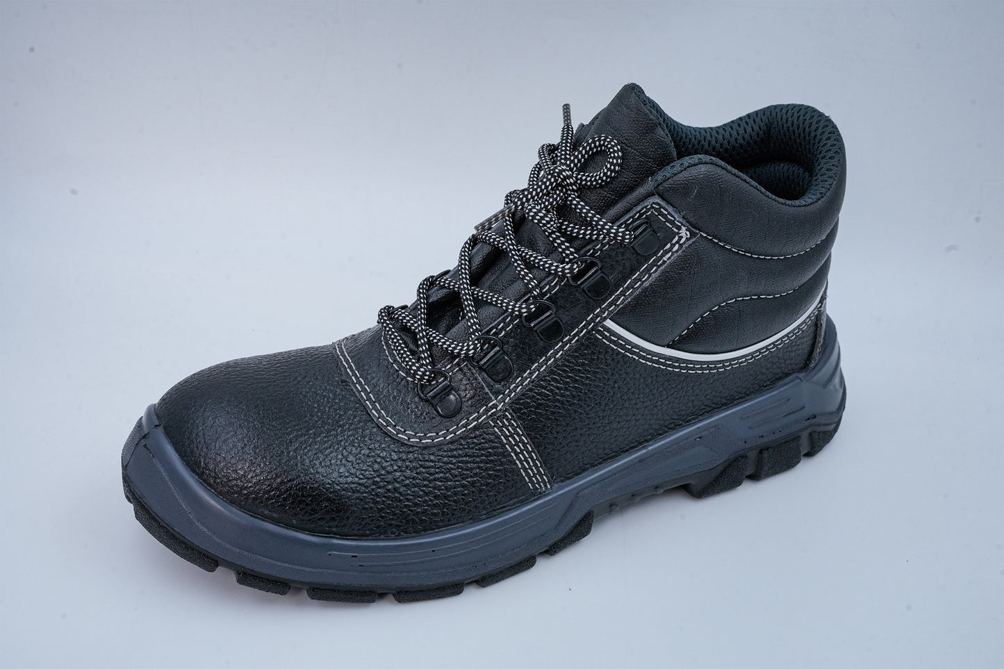 Upper – Buff barton Printed leather