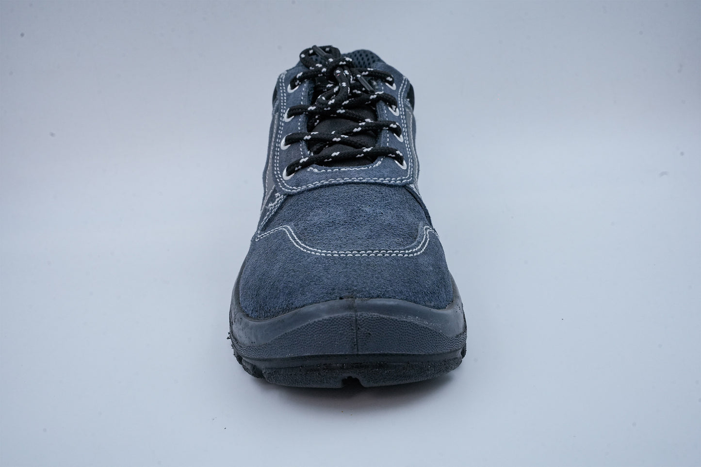 Upper – Bluish grey Suede Leather