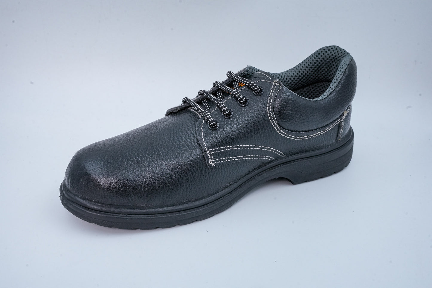 Upper – Buff barton Print leather